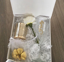 Load image into Gallery viewer, Personalised Gift Box
